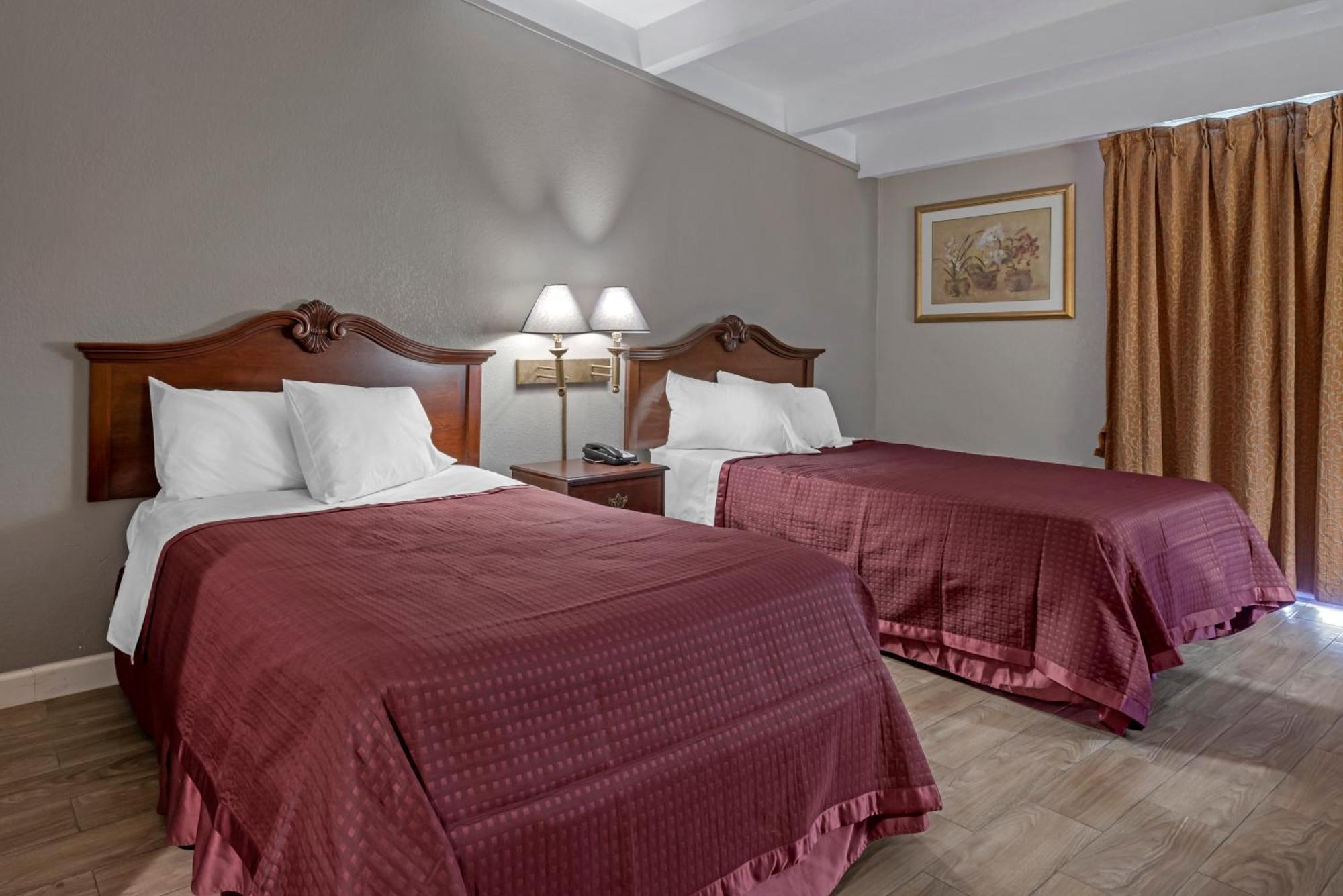 Rodeway Inn Clermont Bagian luar foto